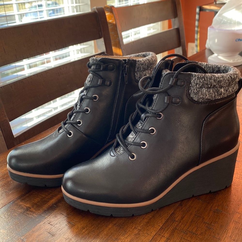 Naturalizer wedge boots. Brand new